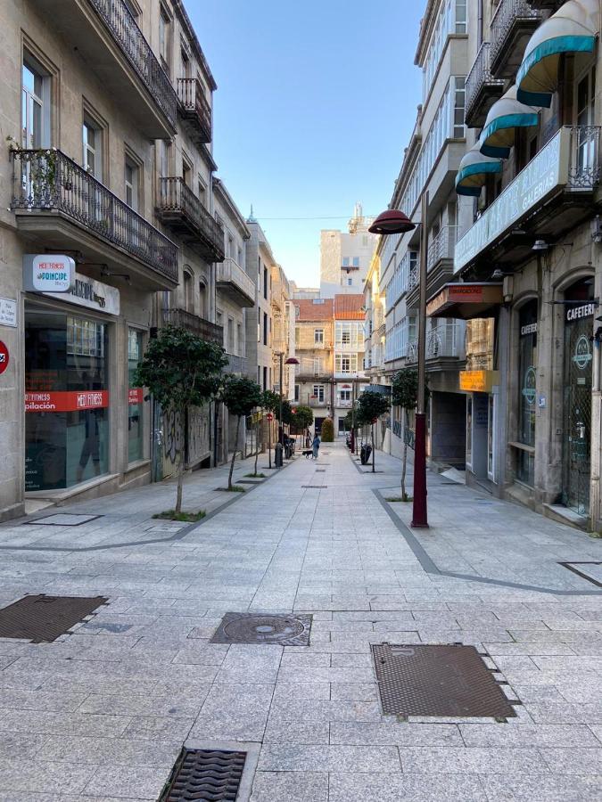 Estudio Parking Centro Puerta Del Sol Vigo Exterior photo