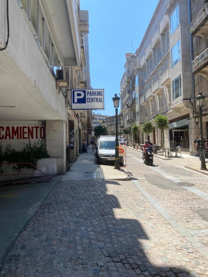 Estudio Parking Centro Puerta Del Sol Vigo Exterior photo